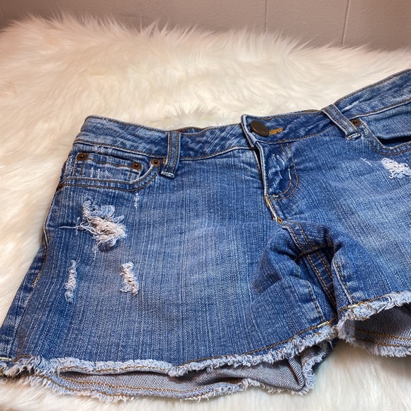 T Five Denim- Frayed & Distressed Denim Shorts - Picture 2 of 8